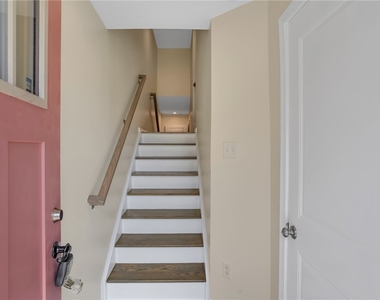2005 Lampl Ln - Photo Thumbnail 7