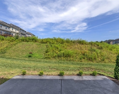 2005 Lampl Ln - Photo Thumbnail 6