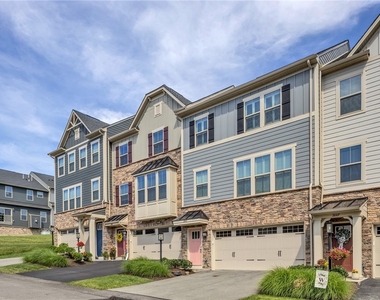 2005 Lampl Ln - Photo Thumbnail 2