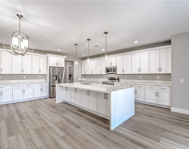 6380 Waterford Street - Photo Thumbnail 10