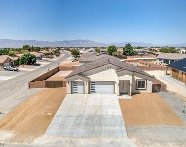 6380 Waterford Street - Photo Thumbnail 5