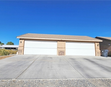 1120 Red Butte Street - Photo Thumbnail 4
