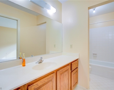 545 Tara Court - Photo Thumbnail 15