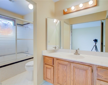545 Tara Court - Photo Thumbnail 14