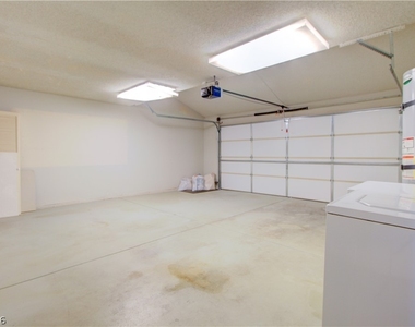 545 Tara Court - Photo Thumbnail 16