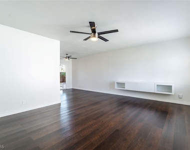5253 S Lakewood Court - Photo Thumbnail 1