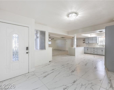 1908 Melinda Avenue - Photo Thumbnail 3