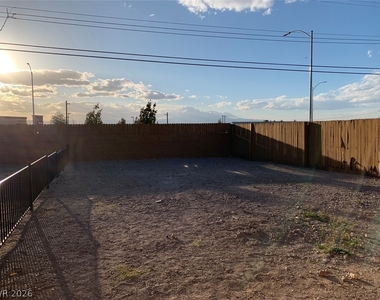 1208 Toledo Street - Photo Thumbnail 16