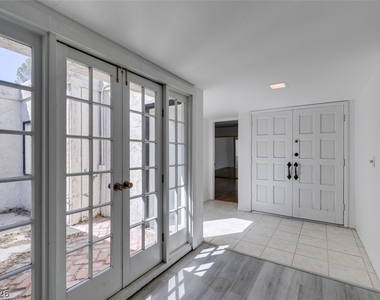 3452 Pino Circle - Photo Thumbnail 4