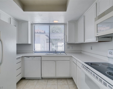 3452 Pino Circle - Photo Thumbnail 26