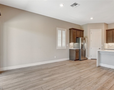 4124 Elegant Chateau Street - Photo Thumbnail 21