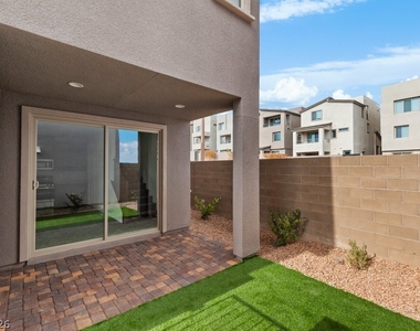 11636 Golden Oriole Avenue - Photo Thumbnail 28