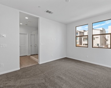 11636 Golden Oriole Avenue - Photo Thumbnail 30