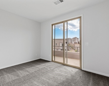 11636 Golden Oriole Avenue - Photo Thumbnail 17
