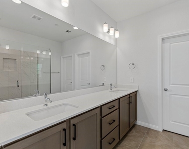 11636 Golden Oriole Avenue - Photo Thumbnail 24