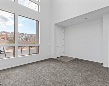 11636 Golden Oriole Avenue - Photo Thumbnail 2
