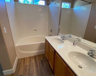 3730 Patrolina Avenue - Photo Thumbnail 4