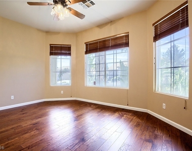 8732 Castle Ridge Avenue - Photo Thumbnail 13