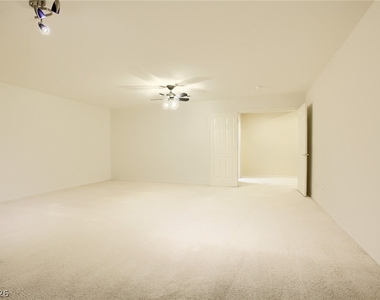 8732 Castle Ridge Avenue - Photo Thumbnail 15