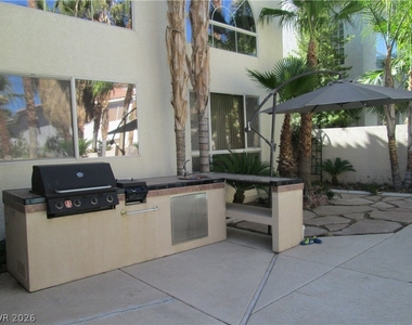 8732 Castle Ridge Avenue - Photo Thumbnail 6
