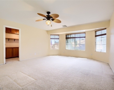 8732 Castle Ridge Avenue - Photo Thumbnail 16