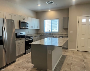 532 Ripple Brook Court - Photo Thumbnail 2