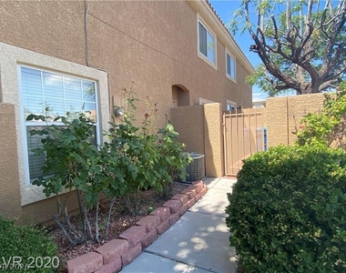 9607 Gunsmith Drive - Photo Thumbnail 1