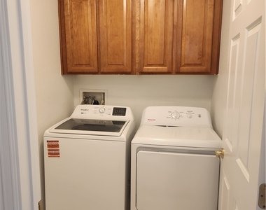 3213 Regal Swan Place - Photo Thumbnail 11