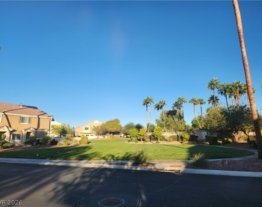 3213 Regal Swan Place - Photo Thumbnail 13