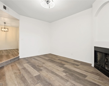 8455 W Sahara Avenue - Photo Thumbnail 21