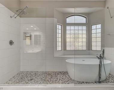 2794 Glen Port Street - Photo Thumbnail 12