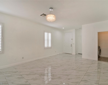 276 Crooked Tree Drive - Photo Thumbnail 12