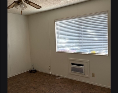 1604 Durell Lane - Photo Thumbnail 18