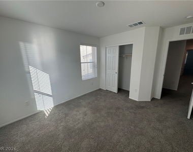660 Foam Flower Lane - Photo Thumbnail 15