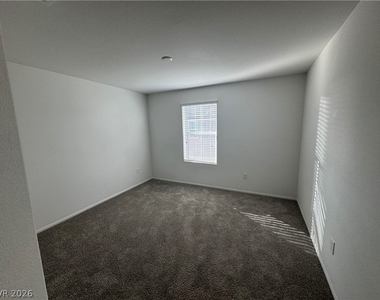 660 Foam Flower Lane - Photo Thumbnail 12