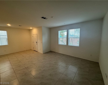 660 Foam Flower Lane - Photo Thumbnail 3