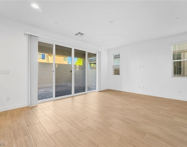 8213 Dwayne Frye Street - Photo Thumbnail 13