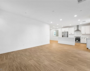 8213 Dwayne Frye Street - Photo Thumbnail 11