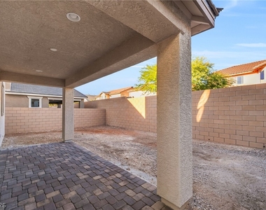 8213 Dwayne Frye Street - Photo Thumbnail 36