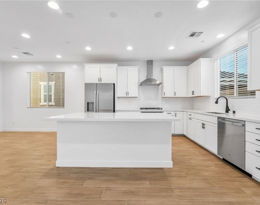 8213 Dwayne Frye Street - Photo Thumbnail 10