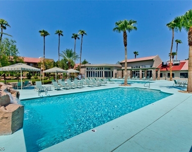 5221 River Glen Drive - Photo Thumbnail 11