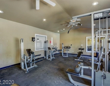 5221 River Glen Drive - Photo Thumbnail 16