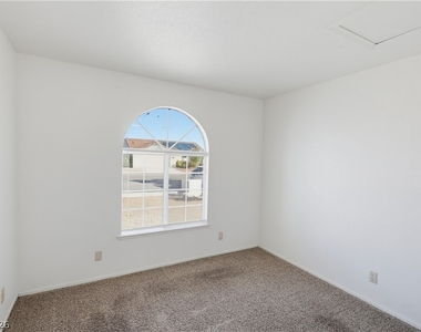 5025 Golfridge Drive - Photo Thumbnail 22