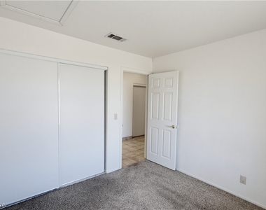 5025 Golfridge Drive - Photo Thumbnail 23