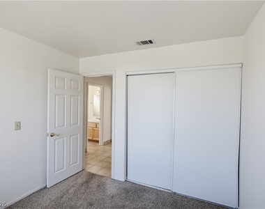 5025 Golfridge Drive - Photo Thumbnail 25
