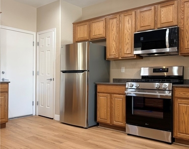 2575 Sargon Street - Photo Thumbnail 4