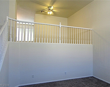 8404 Tiger Woods Avenue - Photo Thumbnail 4