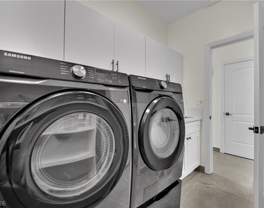 8121 Sunset Cove Drive - Photo Thumbnail 40