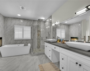 8121 Sunset Cove Drive - Photo Thumbnail 27