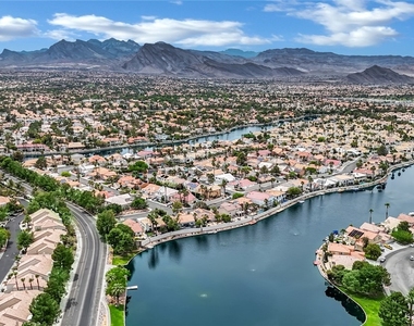 8121 Sunset Cove Drive - Photo Thumbnail 56